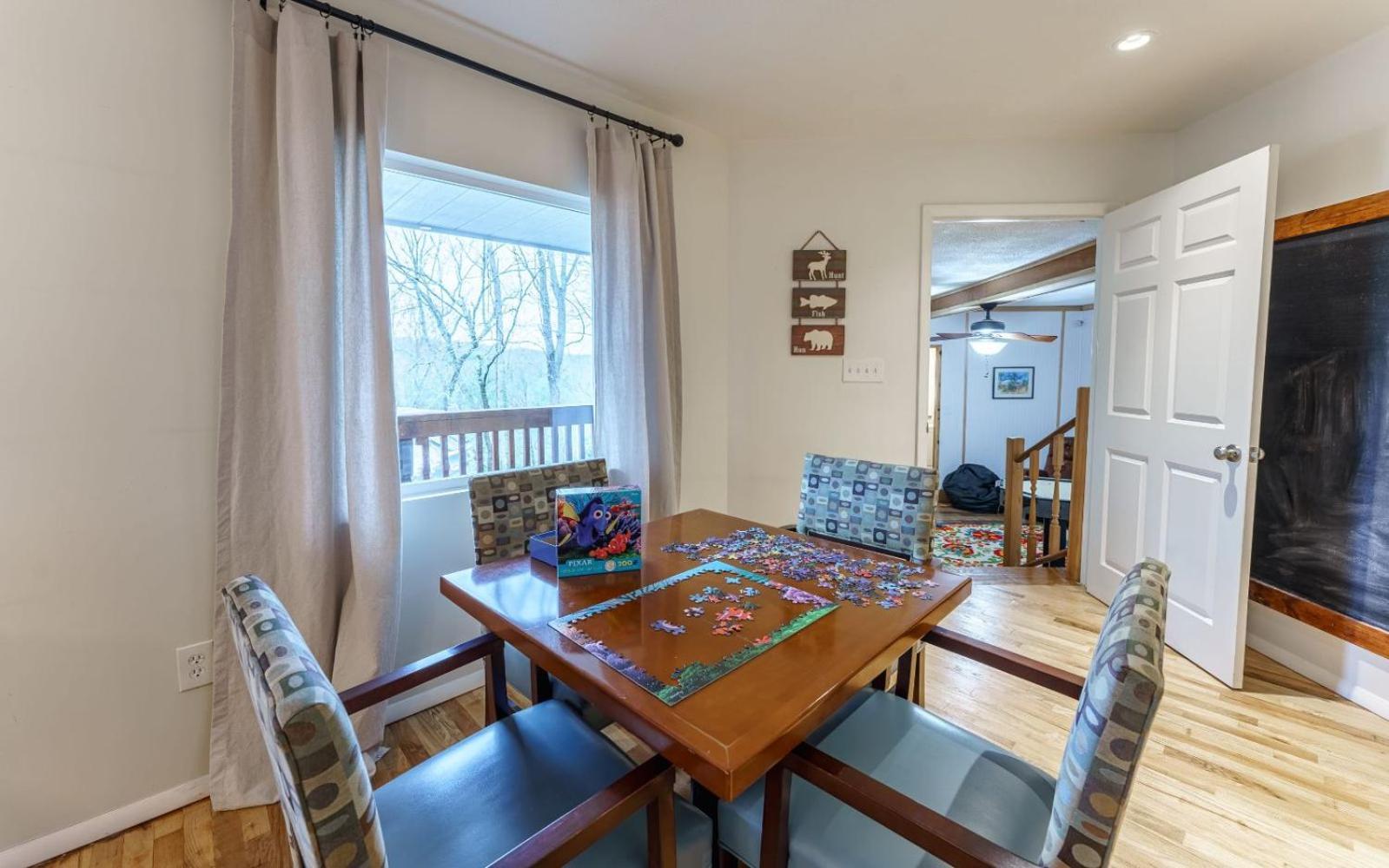Smoky Blue Villa Гетлинбург Екстериор снимка